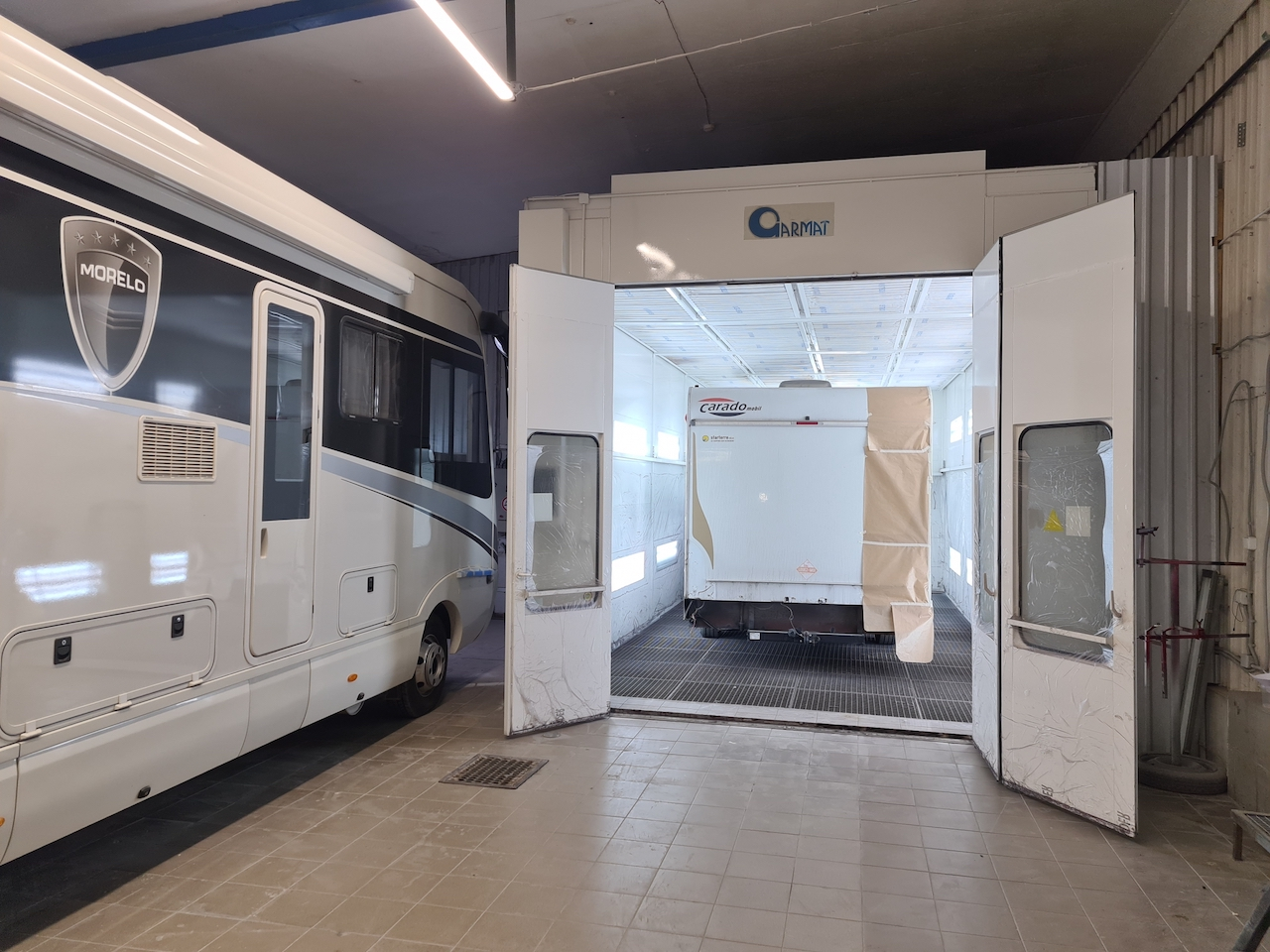 Reparatur und Lackierung